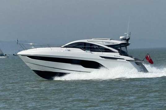 2022 Fairline Targa 45 GT 3 Cabin